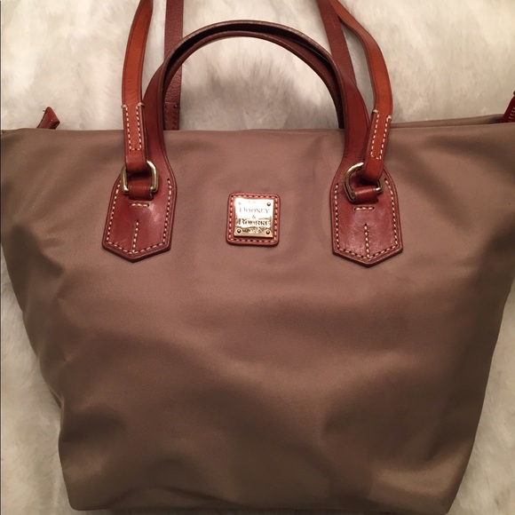 Dooney & Bourke Handbags - LARGE DOONEY & BOURKE Leighton Nylon Tote